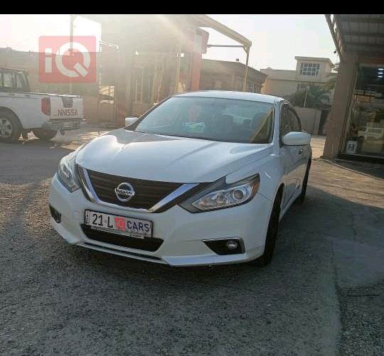 نيسان ألتيما